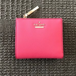 NWOT Kate Spade Wallet (Melon Color)